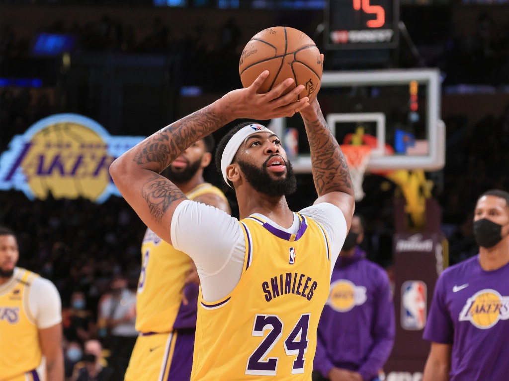 双方签约两 双方签约两